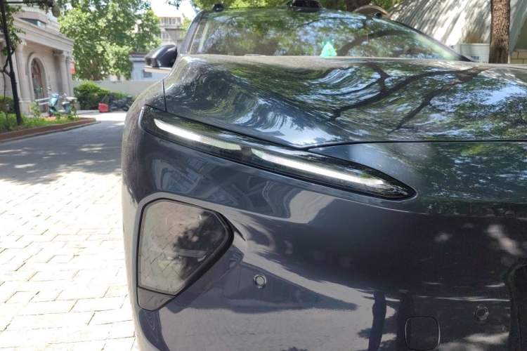 Used Nio ET7 2022 100kWh First Edition Right Front Headlight