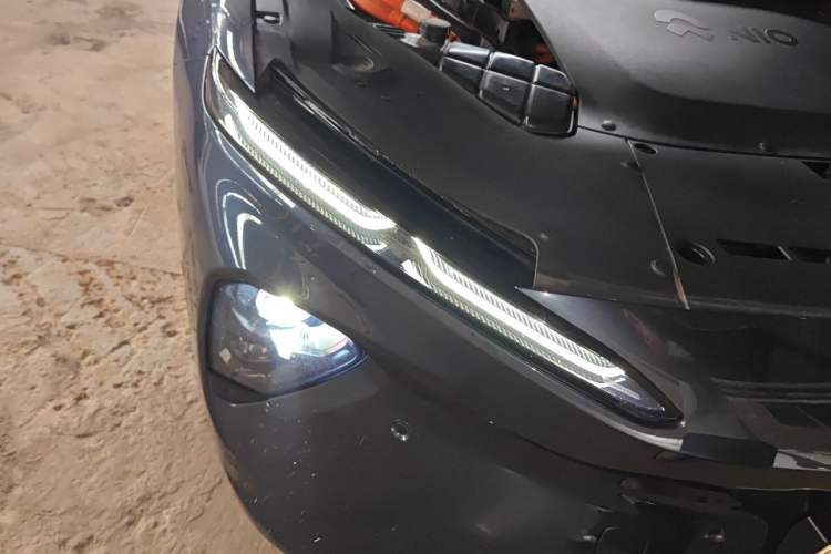 Used Nio ET7 2022 100kWh First Edition Right Front Headlight