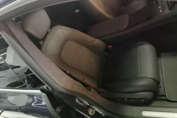 Used Nio ET7 2022 100kWh First Edition Right Front Seat