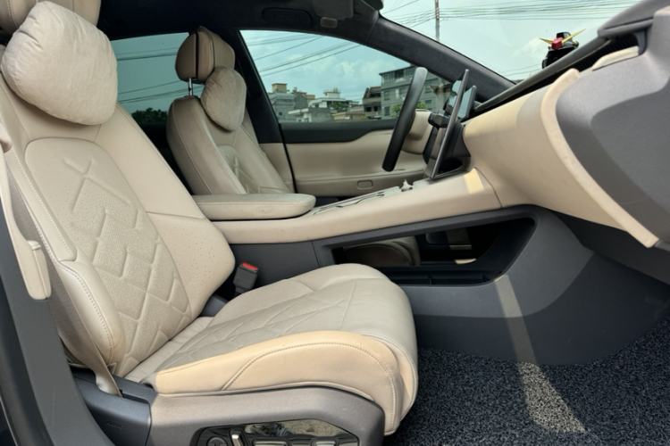 Used Nio ET7 2022 100kWh First Edition Right Front Seat