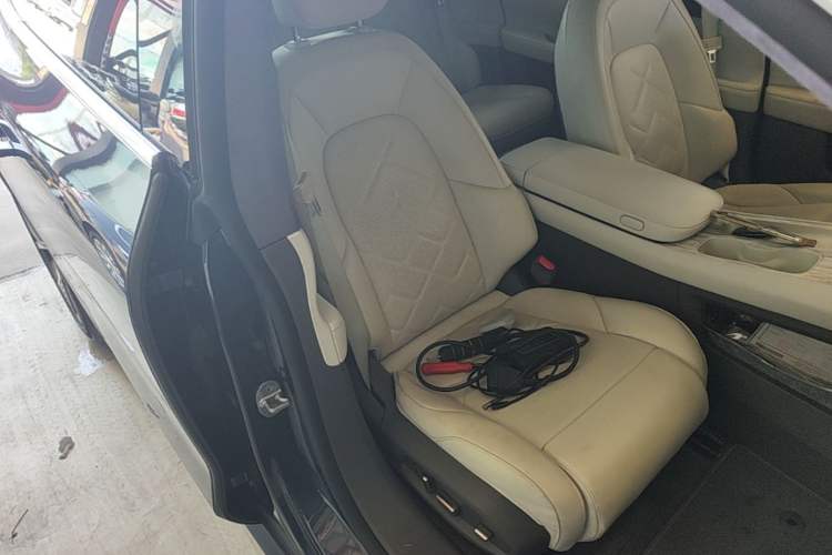 Used Nio ET7 2022 100kWh First Edition Right Front Seat