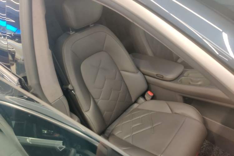 Used Nio ET7 2022 100kWh First Edition Right Front Seat
