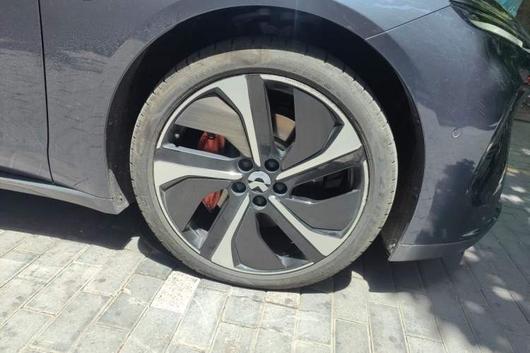 Used Nio ET7 2022 100kWh First Edition Right Front Wheel Hub