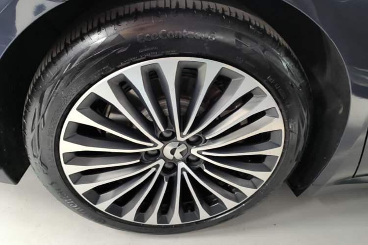 Used Nio ET7 2022 75 kWh Right Rear Wheel Hub
