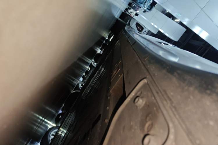 Used Nio ET7 2022 75 kWh Right Side Sill