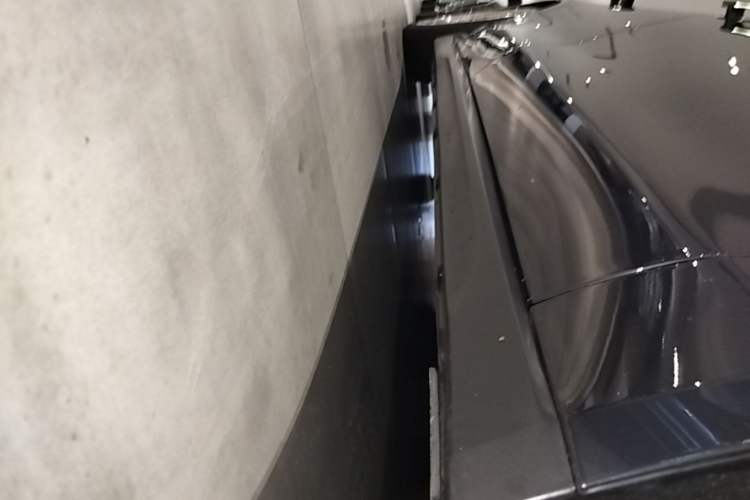 Used Nio ET7 2022 100kWh First Edition Right Side Sill