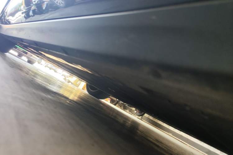 Used Nio ET7 2022 100kWh First Edition Right Side Sill