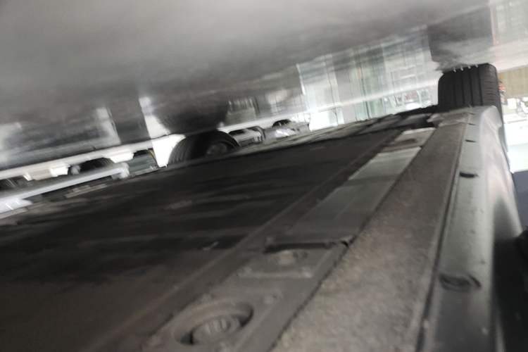 Used Nio ET7 2022 75 kWh Right Side Sill