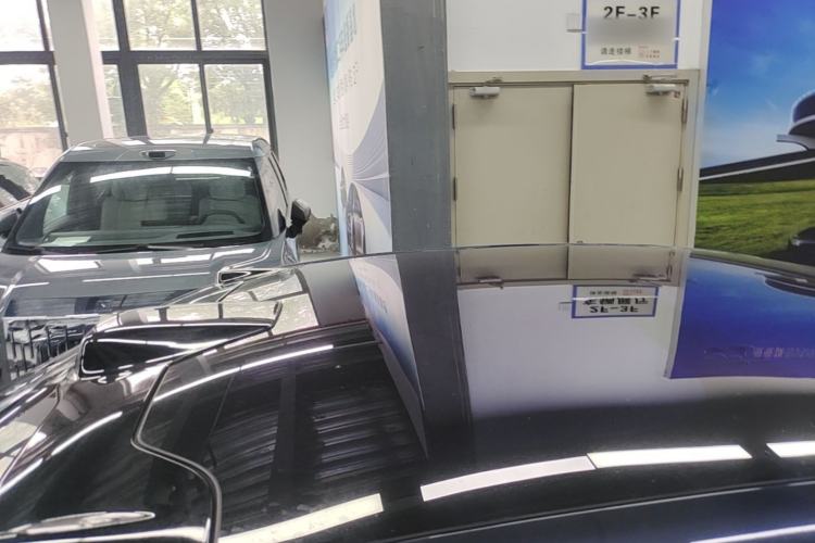 Used Nio ET7 2022 75 kWh Roof