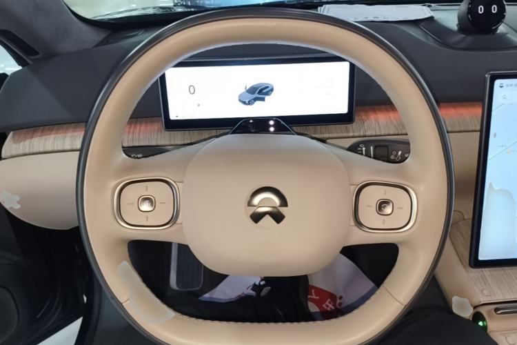 Used Nio ET7 2022 100kWh First Edition Steering Wheel