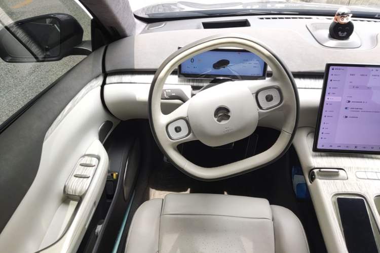 Used Nio ET7 2022 100kWh First Edition Steering Wheel