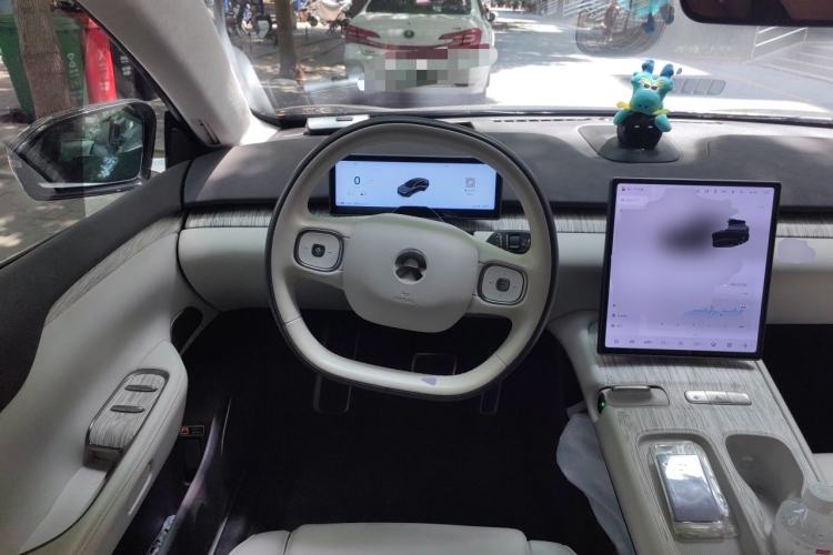 Used Nio ET7 2022 100kWh First Edition Steering Wheel