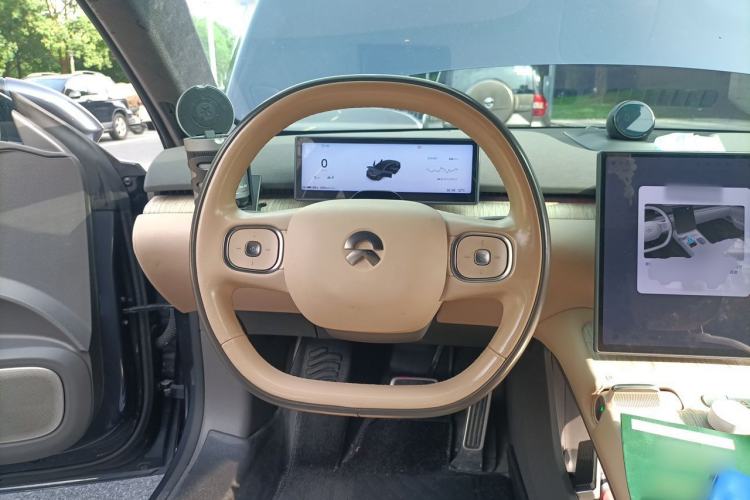 Used Nio ET7 2022 100kWh First Edition Steering Wheel