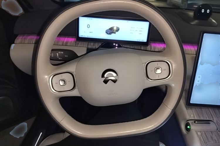 Used Nio ET7 2022 100kWh First Edition Steering Wheel