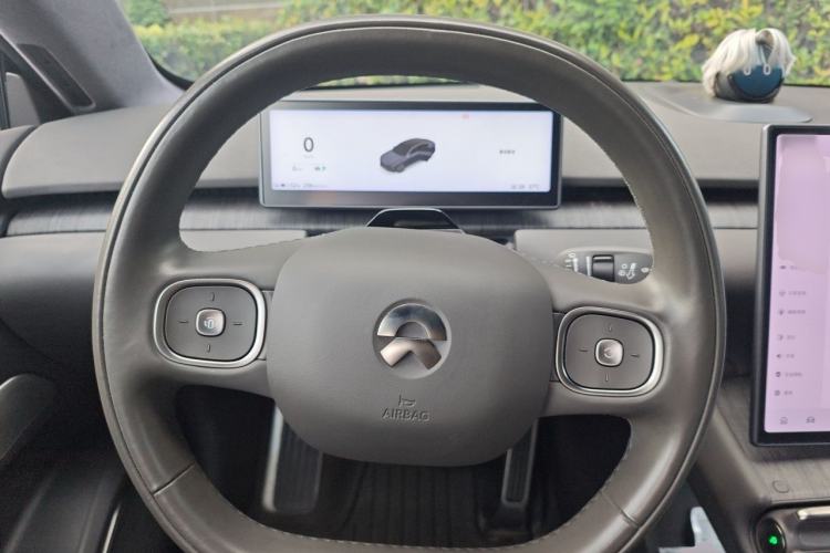 Used Nio ET7 2022 100kWh First Edition Steering Wheel