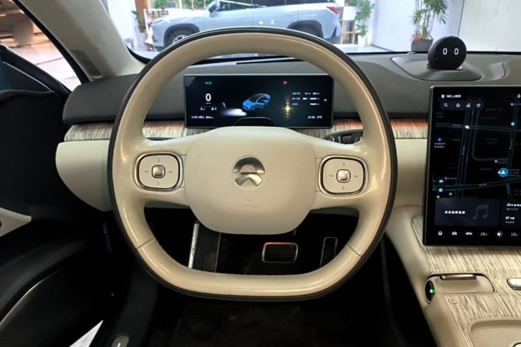 Used Nio ET7 2022 100kWh First Edition Steering Wheel