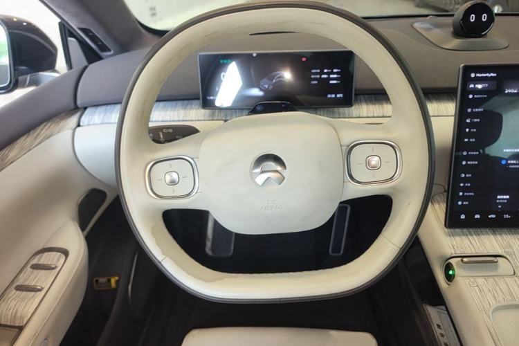 Used Nio ET7 2022 100kWh First Edition Steering Wheel