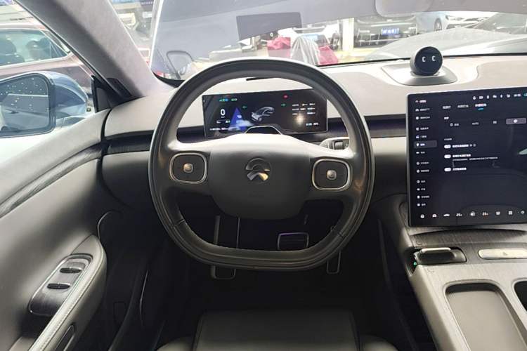 Used Nio ET7 2022 75 kWh Steering Wheel