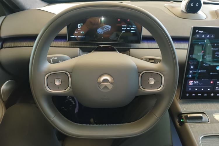 Used Nio ET7 2022 100kWh First Edition Steering Wheel