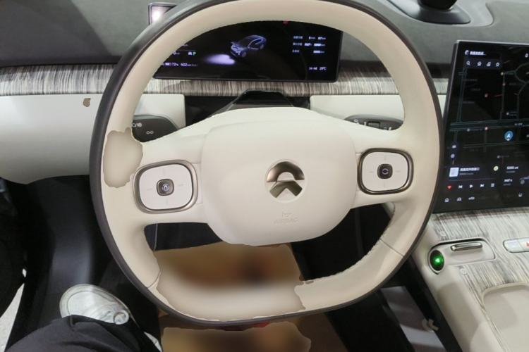 Used Nio ET7 2022 100kWh First Edition Steering Wheel