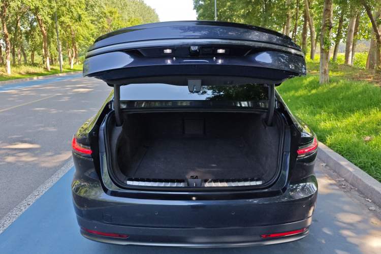 Used Nio ET7 2022 100kWh First Edition Trunk