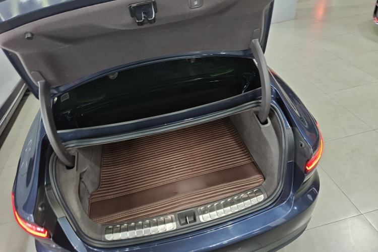Used Nio ET7 2022 75 kWh Trunk
