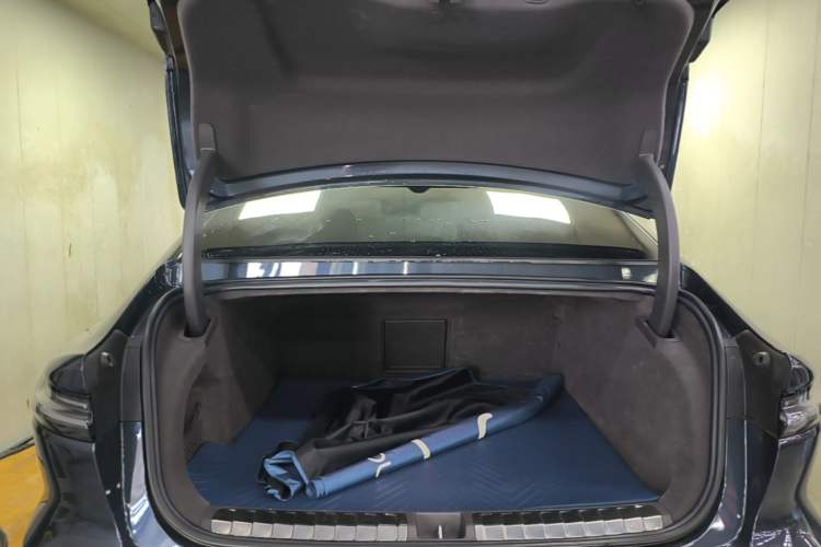 Used Nio ET7 2022 100kWh First Edition Trunk