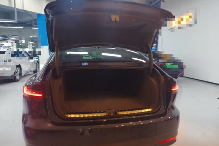 Used Nio ET7 2022 100 kWh Trunk
