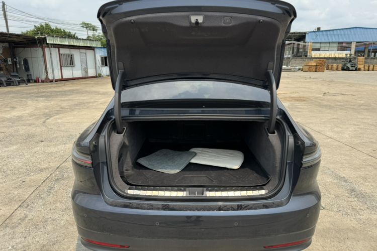 Used Nio ET7 2022 100kWh First Edition Trunk