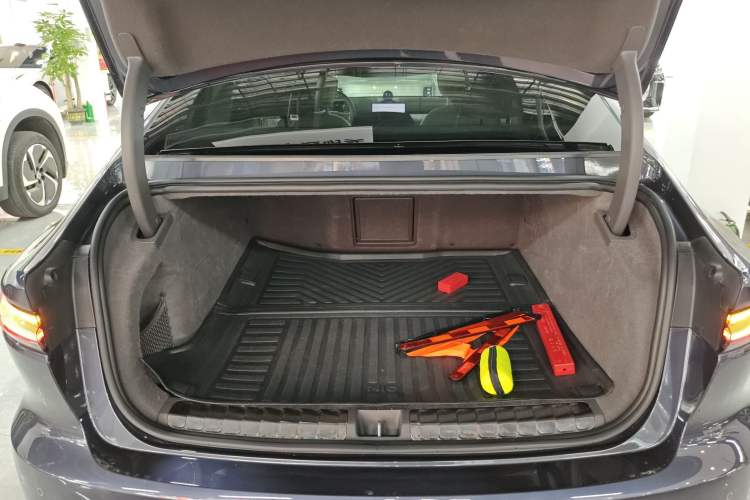 Used Nio ET7 2022 100kWh First Edition Trunk