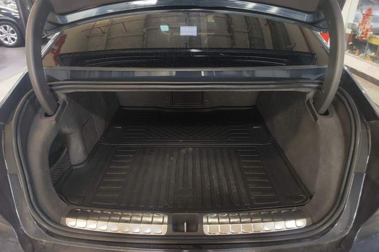Used Nio ET7 2022 75 kWh Trunk