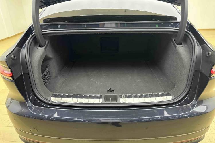 Used Nio ET7 2022 100kWh First Edition Trunk