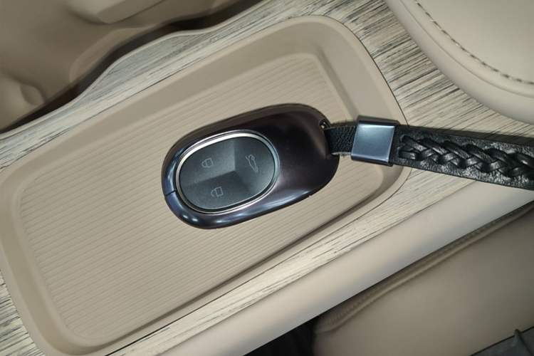 Used Nio ET7 2022 100 kWh Vehicle Key