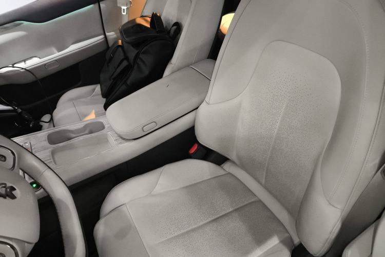 Used Nio ET7 2022 100 kWh Left Front Seat