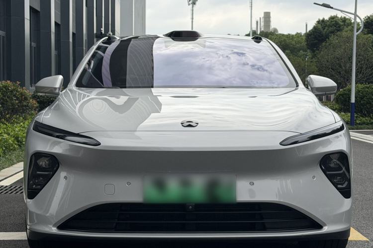Used Nio ET7 2022 75 kWh Exterior 1