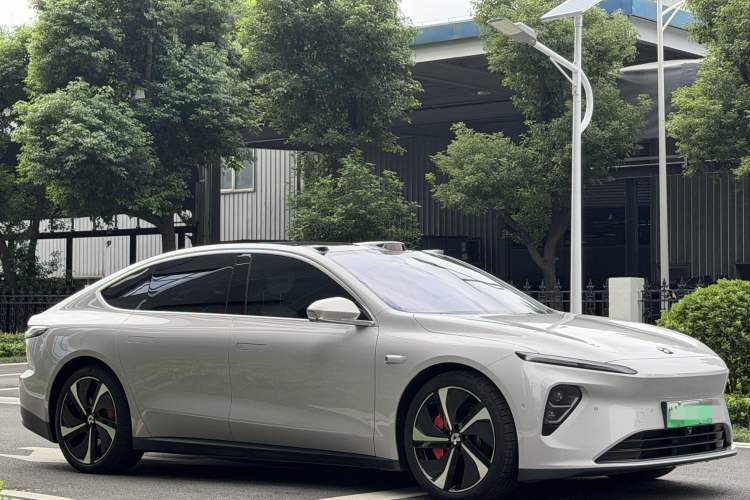 Used Nio ET7 2022 75 kWh Exterior 4