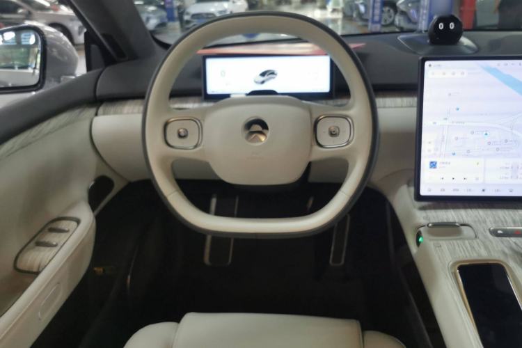 Used Nio ET7 2022 75 kWh Steering Wheel