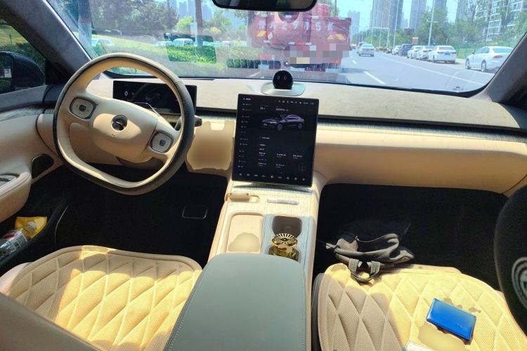 Used Nio ET7 2022 100kWh First Edition Center Console