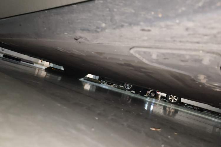 Used Nio ET7 2022 75 kWh Chassis Front Right
