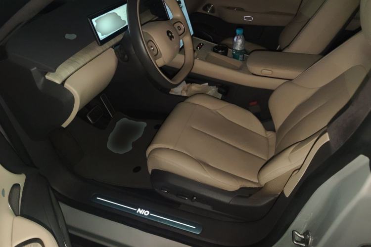 Used Nio ET7 2022 75 kWh Driver Seat