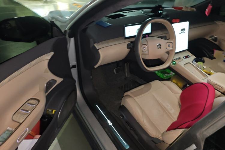 Used Nio ET7 2022 75 kWh Driver Seat