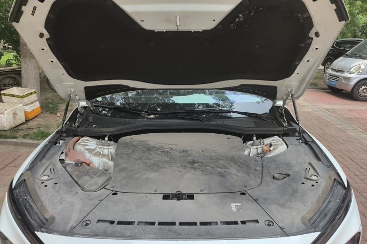 Used Nio ET7 2022 75 kWh Engine Bay