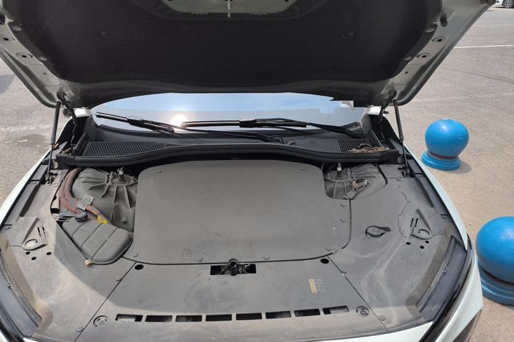 Used Nio ET7 2022 75 kWh Engine Bay