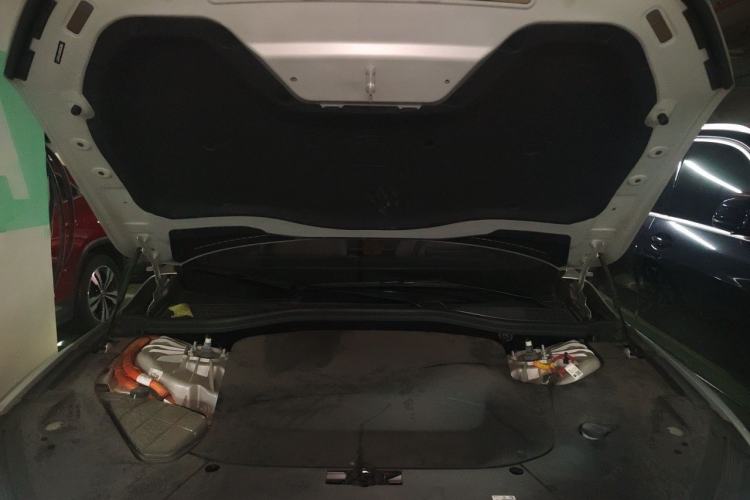 Used Nio ET7 2022 75 kWh Engine Bay