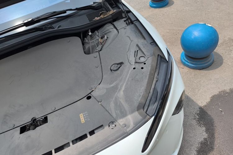 Used Nio ET7 2022 75 kWh Engine Bay Left