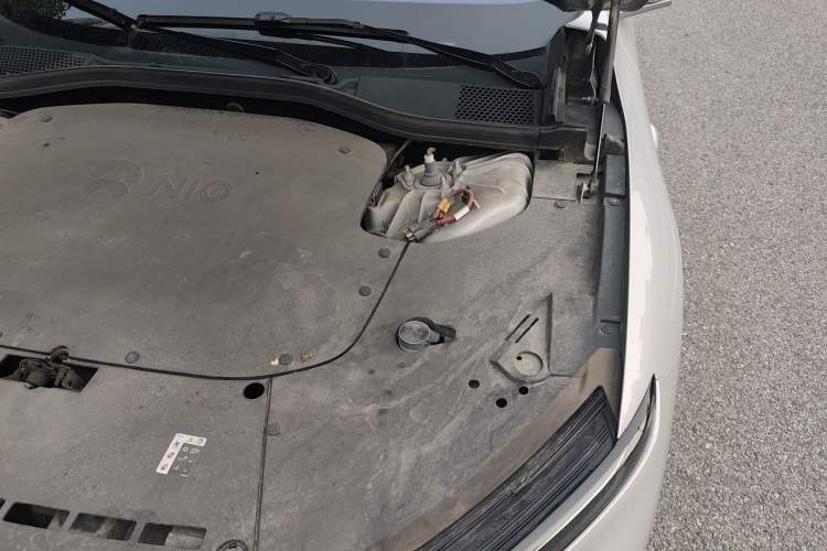 Used Nio ET7 2022 75 kWh Engine Bay Left