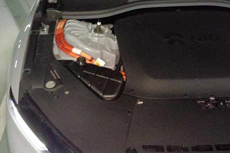 Used Nio ET7 2022 75 kWh Engine Bay Right