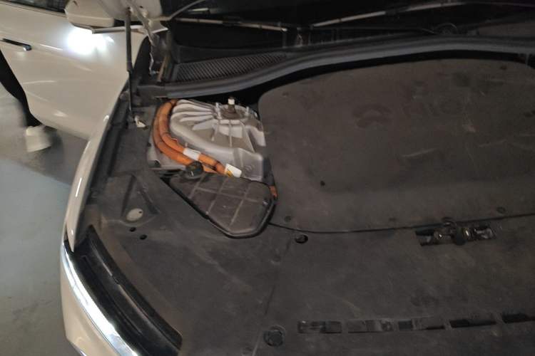 Used Nio ET7 2022 100 kWh Engine Bay Right