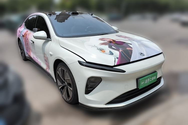 Used Nio ET7 2022 75 kWh Front Right 45 Deg