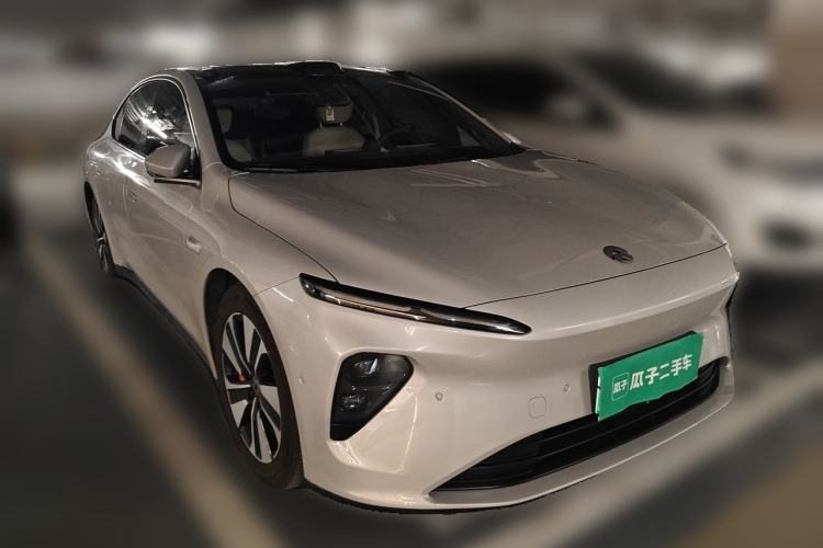 Used Nio ET7 2022 100 kWh Front Right 45 Deg